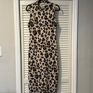 Sleeveless Leopard Midi Dress